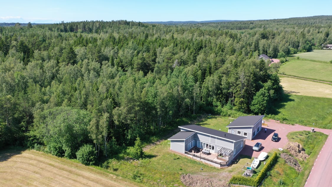 Bostadstomt med sjöutsikt i Ödkarby, Saltvik