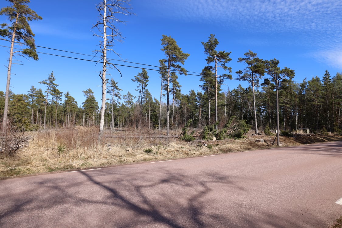 Två bostadstomter i Hellestorp, Lemland