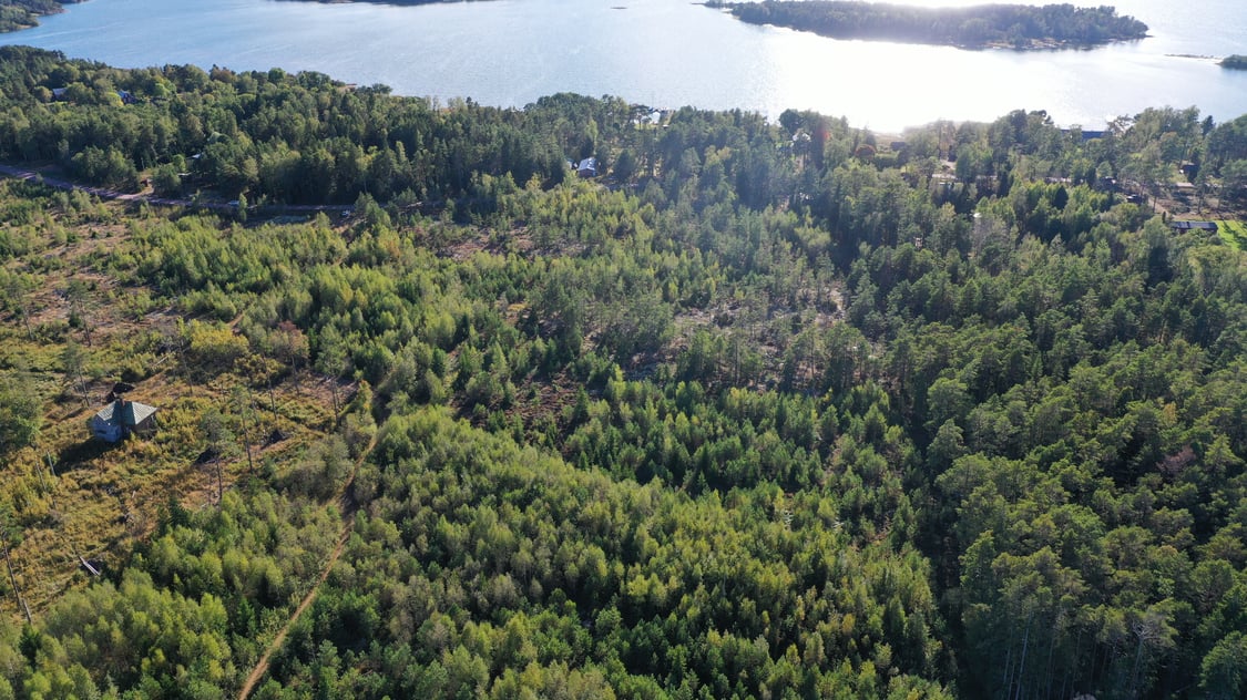 Tre bostadstomter i Hellestorp, Lemland.