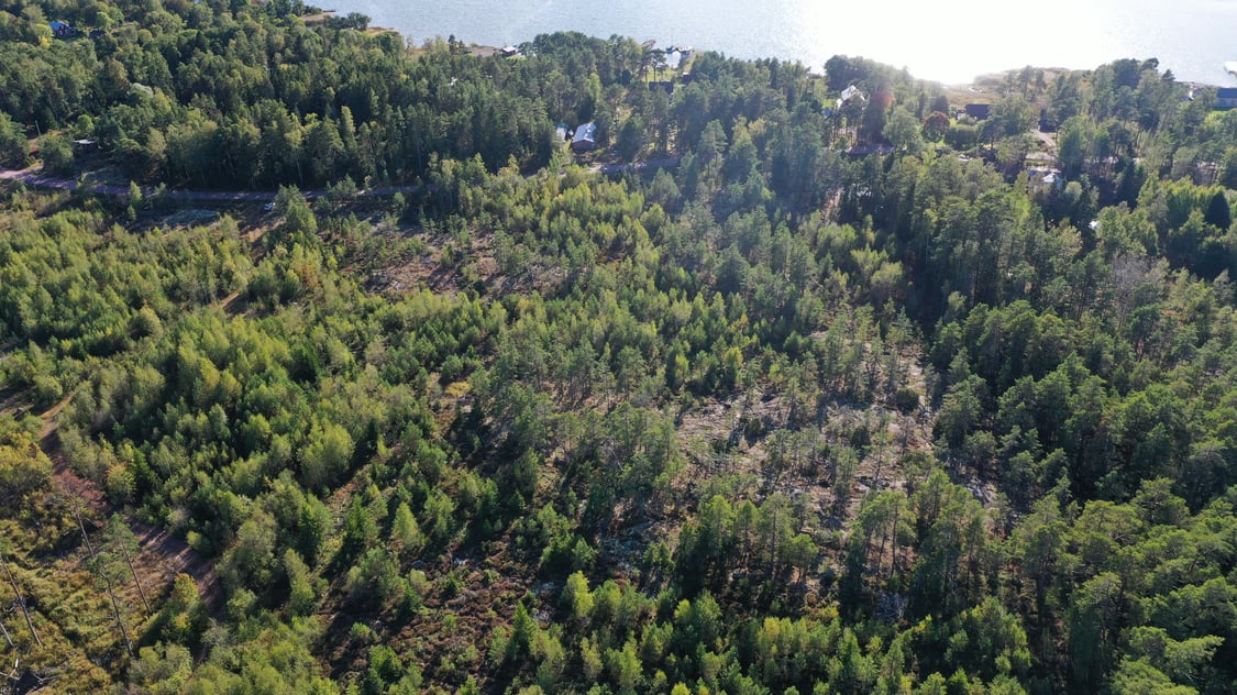 Tre bostadstomter i Hellestorp, Lemland.